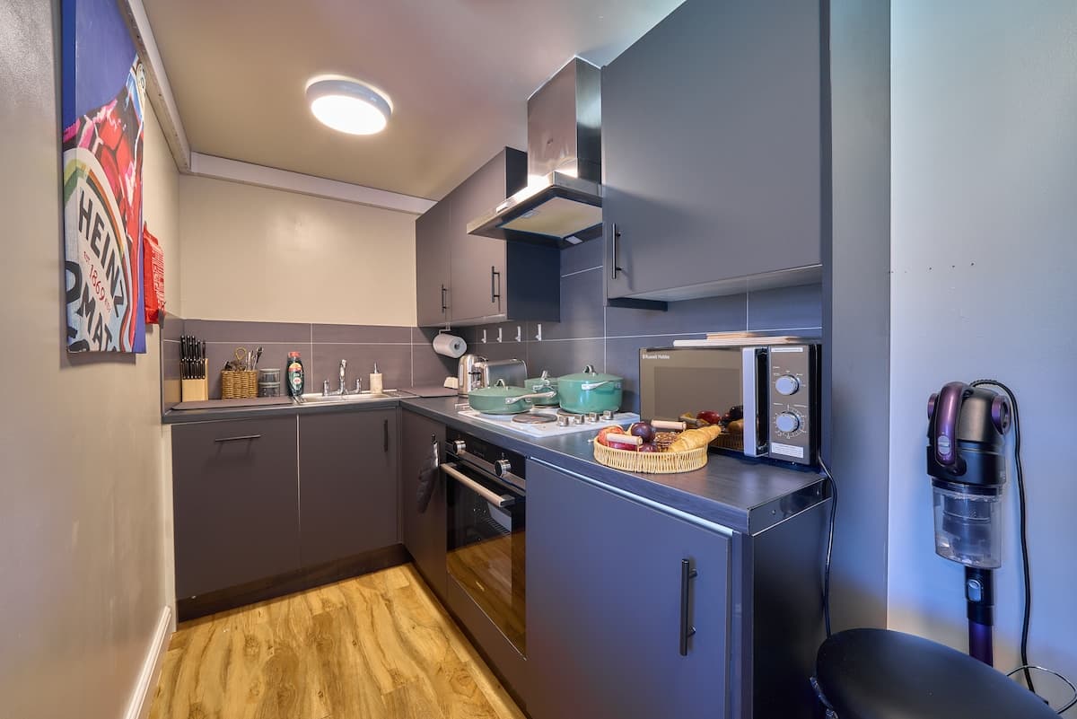 Private Garden Suite near Heathrow — interior